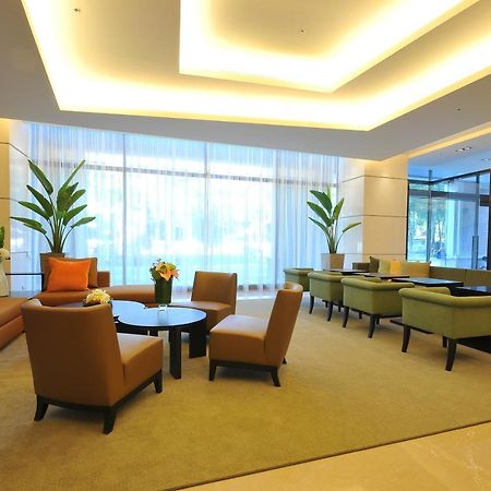 Academy Hotel Тайнань Екстер'єр фото