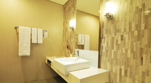Academy Hotel Тайнань Екстер'єр фото
